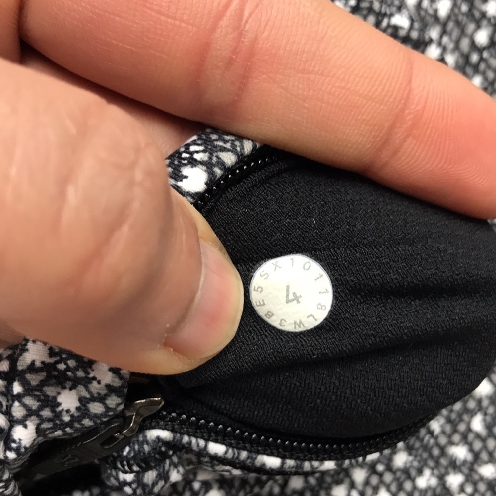 Lululemon Frozen Fizz Rush Hour Pullover - Picture 7 of 7